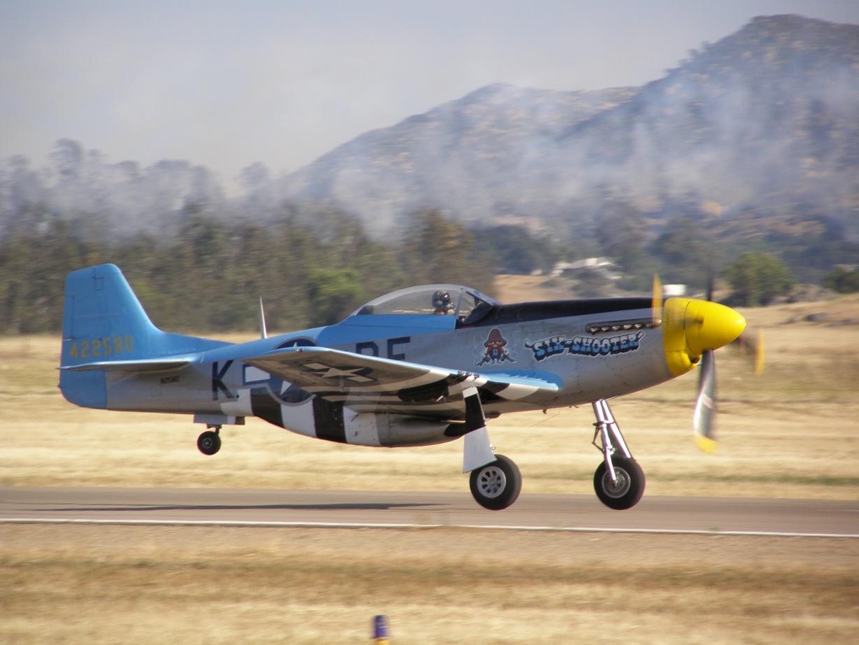 Ramona2008ChuckHall%27sP-51Mustang.jpg